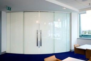 LC SmartGlass electric privacy glass switchable by SmartGlass International