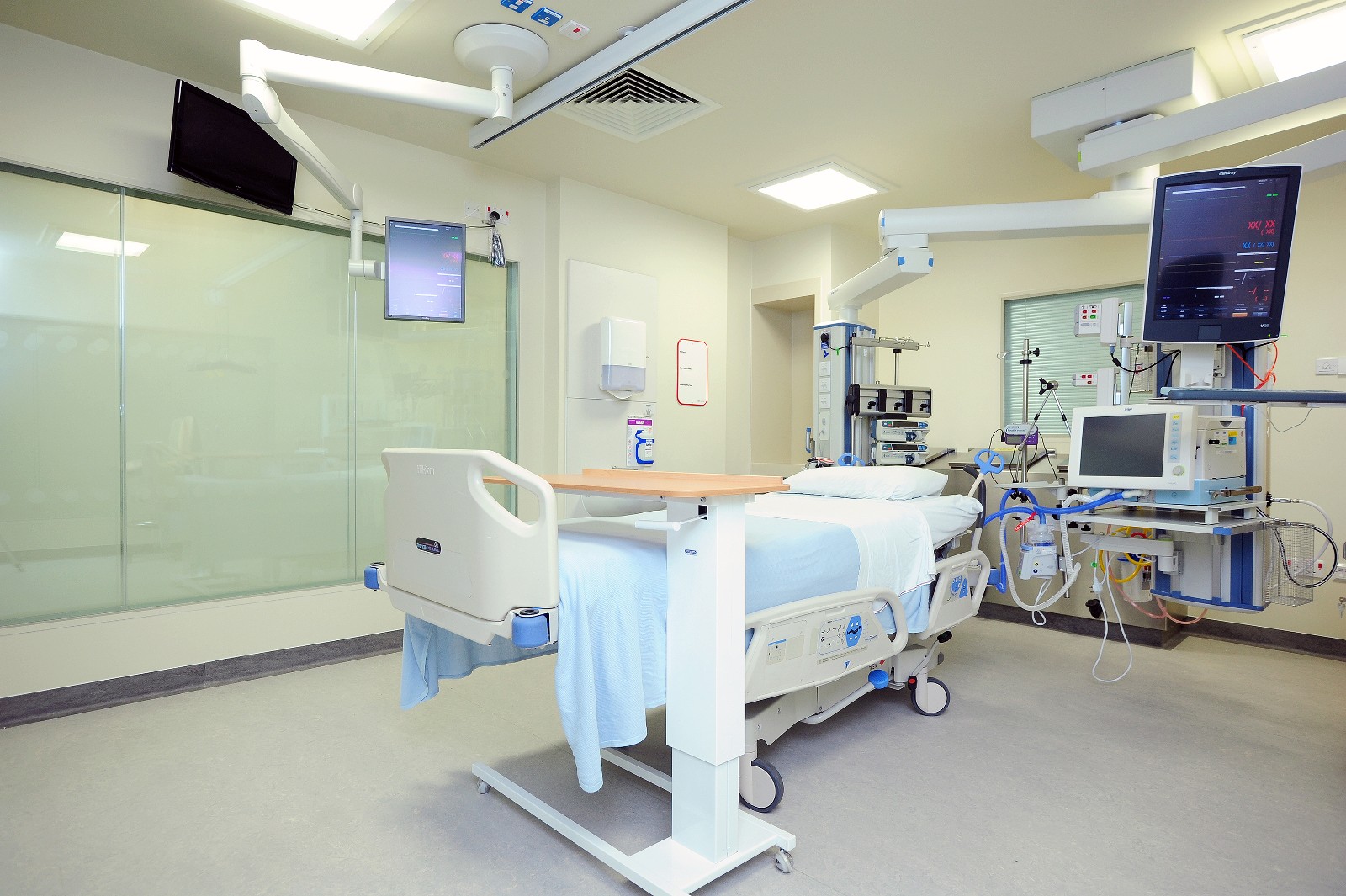 Switchable Glass in a Hospital