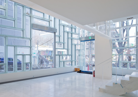 a stunning new project by OMA to display Coach's latest accessories collections