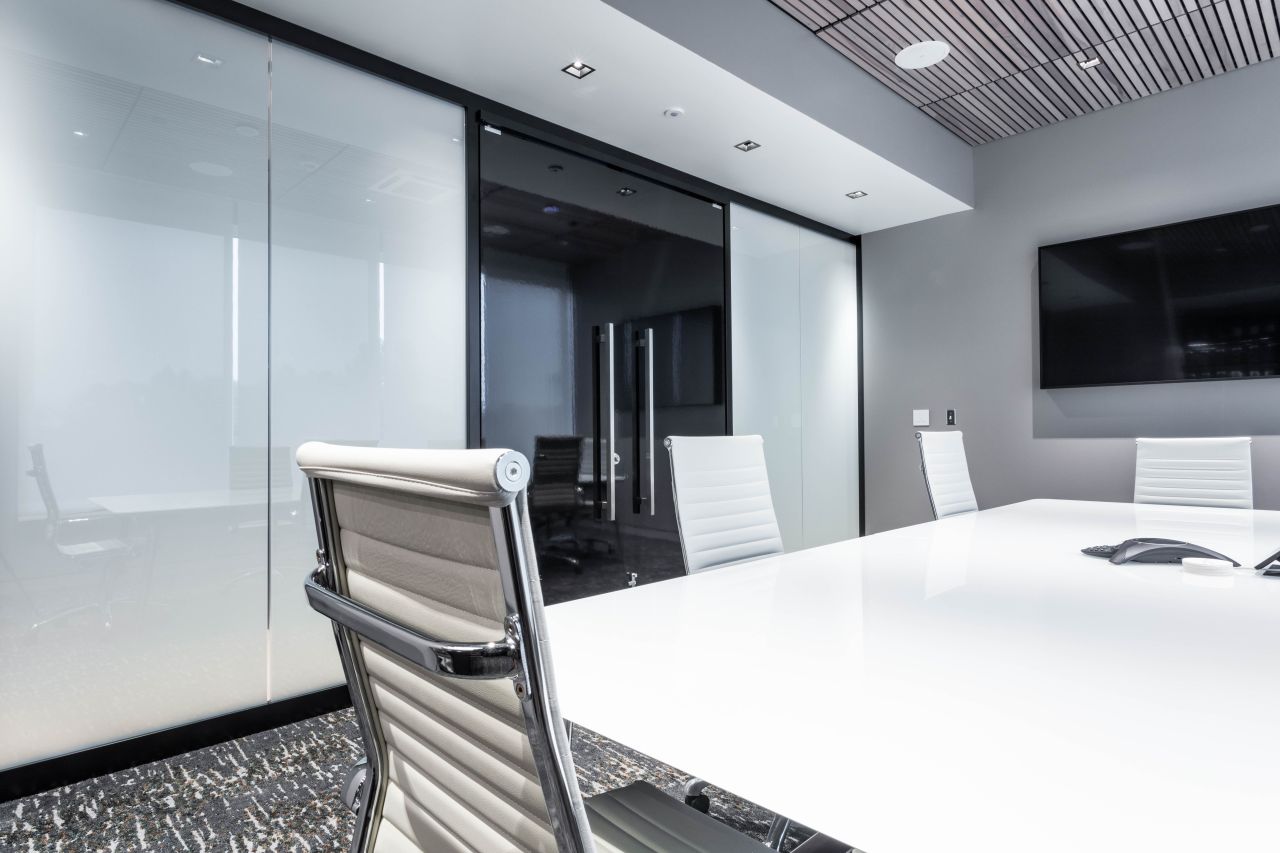 Meeting room viewed at an angle, privacy view (privacy glass)