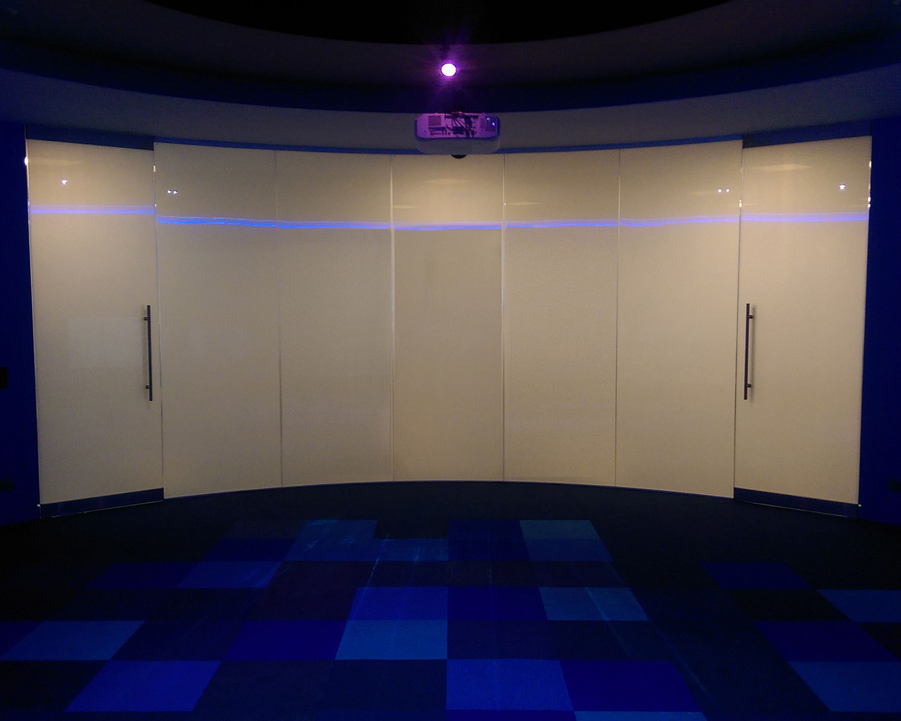 Experience Centre Switchable Glass Screen | Smartglass Intl.