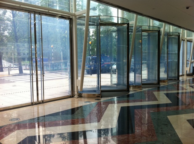 switchable-glass-off