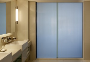 Sliding Door bathroom Off